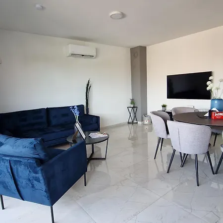 Deluxe Mila Apartman